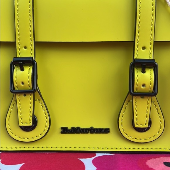 💥 New Dr. Martens Yellow 7 Inch Crossbody Satchel Bag 💥 - Picture 8 of 14